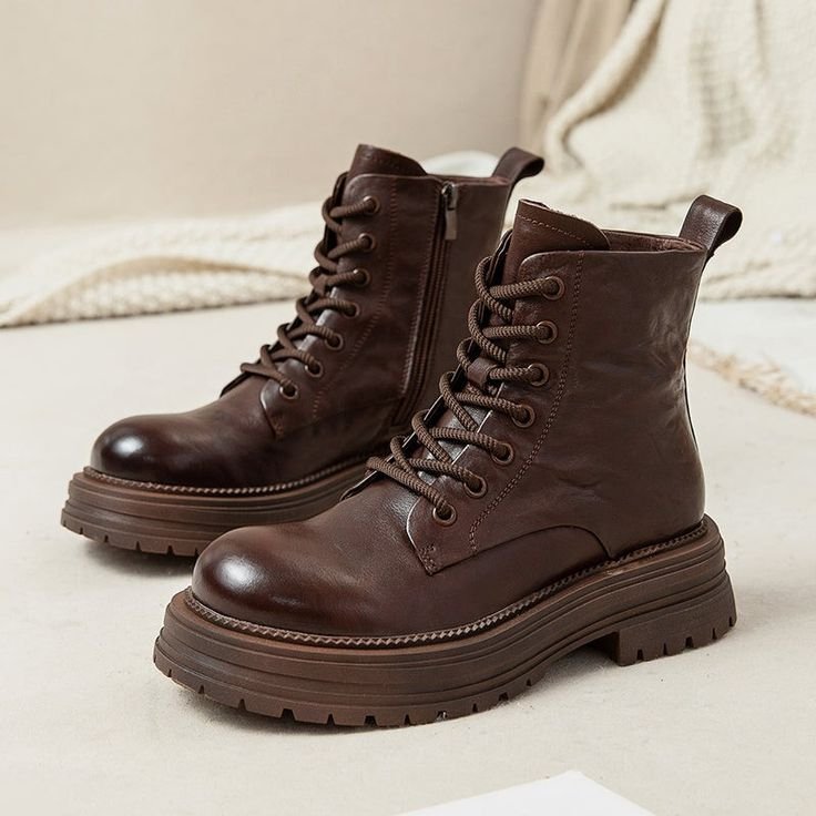 Men’s boots in Valanchery platform boots
